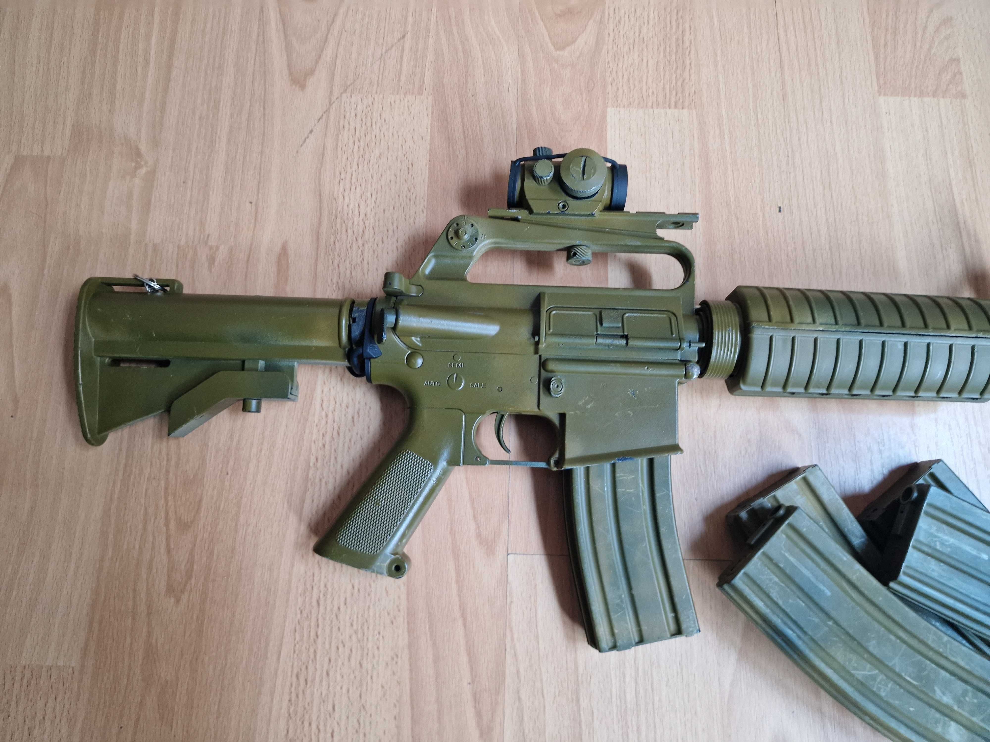 M4A1 replica de la CYMA cu mosfet premium programabil