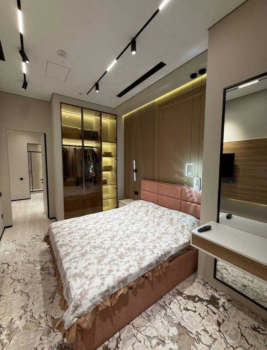 Срочно!!! Сдаётся квартира в ЖК Poytaxt Gavhari 2/2/10 901*