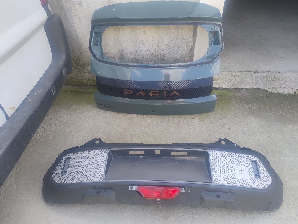 Haion și Bară Spate Dacia Spring 2025