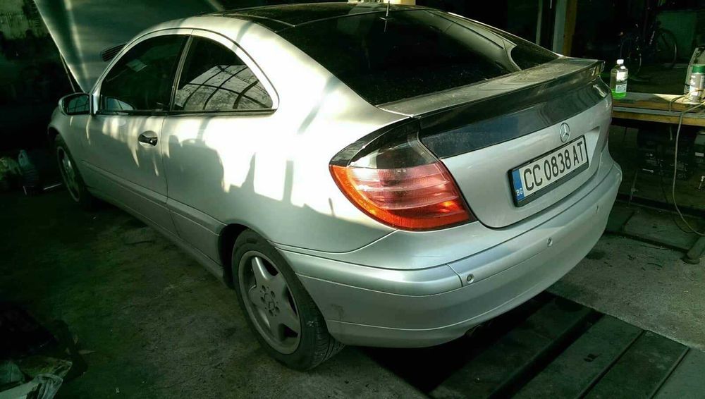 Mercedes C180 Sport Coupé 2.0 бензин / газ | 129 к.с. | 2002 г.