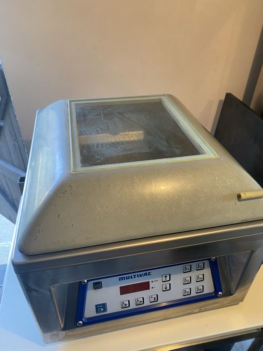Вакум Машина Multivac
