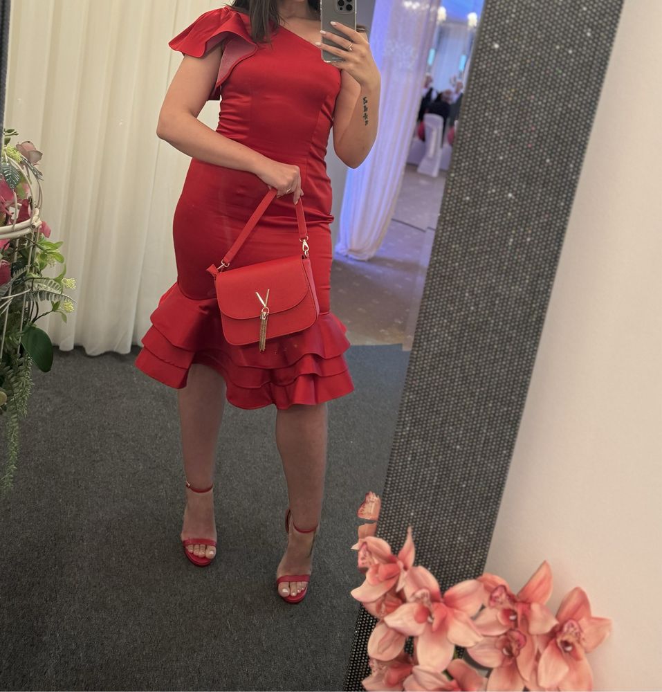 Rochie rosie midi
