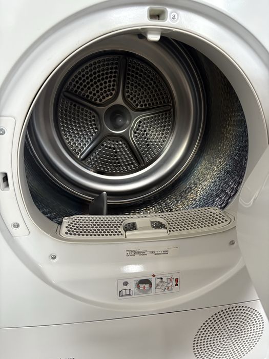 Сушилня Bosch Serie 6 WTW834F0 – 8 кг, термопомпа