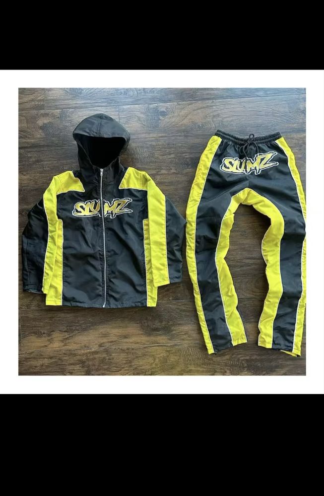 Tracksuit slumz стилно и удобно за всички сезони