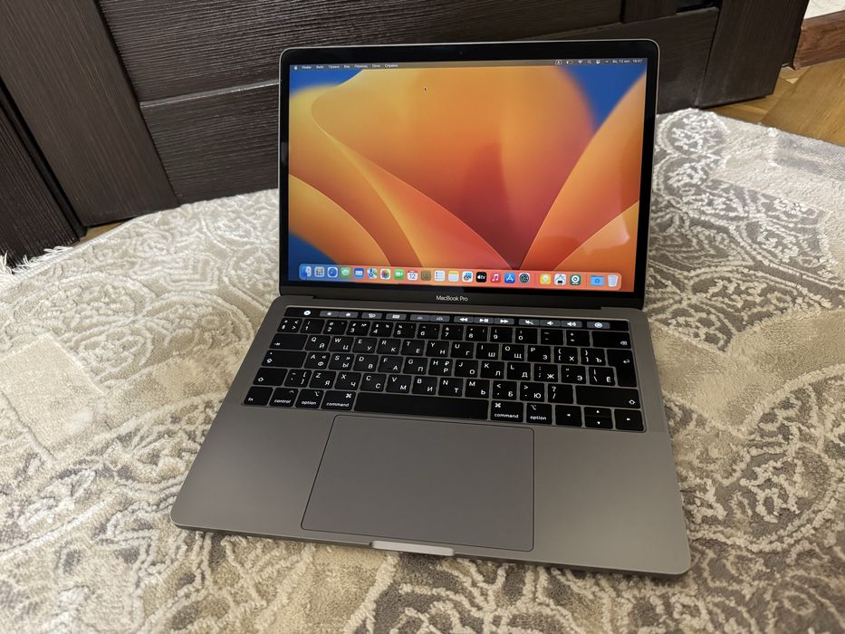 MacBook Pro Touch Bar 2019 EAC в ИДЕАЛЬНОМ состоянии