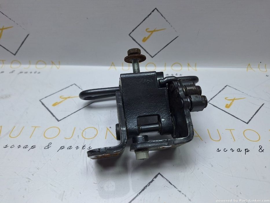 Balama usa stanga fata VOLKSWAGEN GOLF V Variant (1K5) [ 2007 - 2009 ] TDI (BLS, BXE) 77KW|105HP OEM 1K0831411P