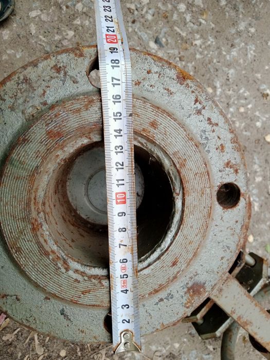 Краны пробковые 25, задвижки разные