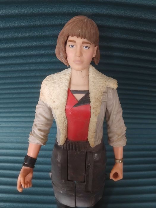 Star Wars Qi’Ra Corellia - 100% оригинална сувенирна кукла Hasbro