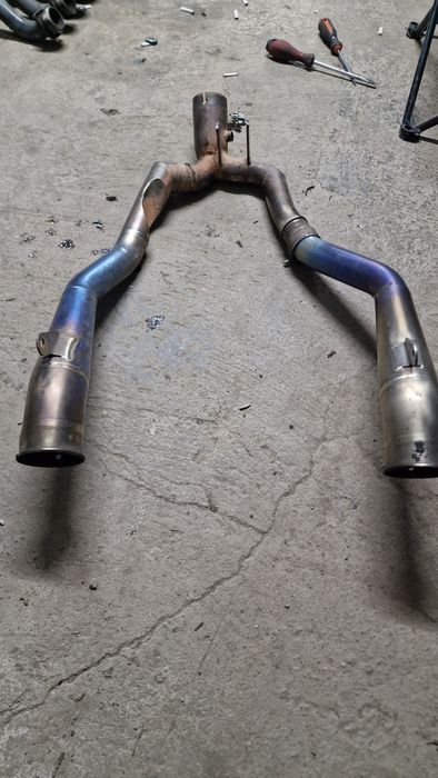 Suzuki Gsxr L1 Akrapovic генерация