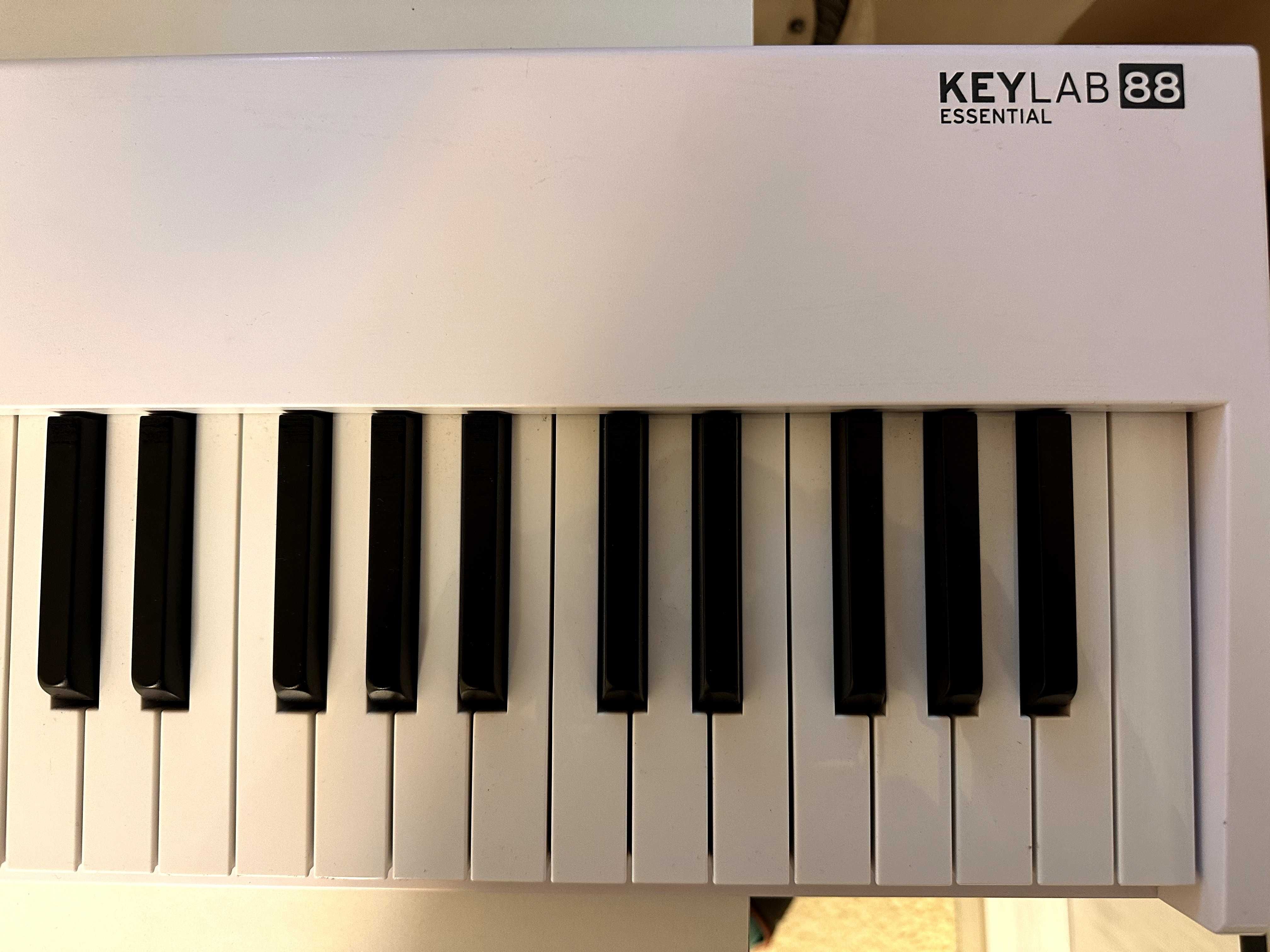 Clapa MIDI, Arturia KeyLab Essential 88