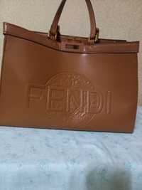 Кожаная сумка Fendi