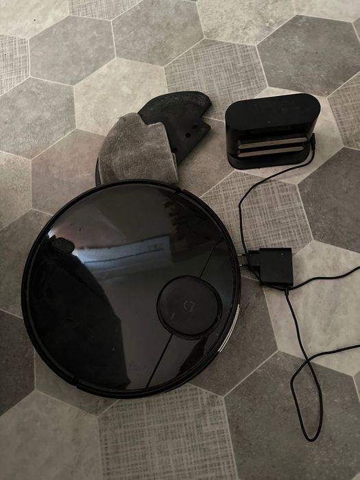 Робот пылесос Mi сухая и влажная уборка