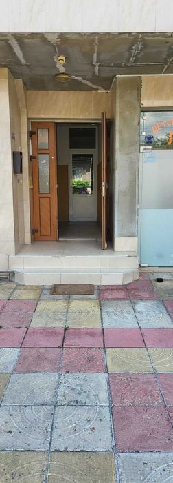 Продава се Тристаен апартамент в София, Орландовци - 90 кв.м за 8 €/кв.м - Снимка #1