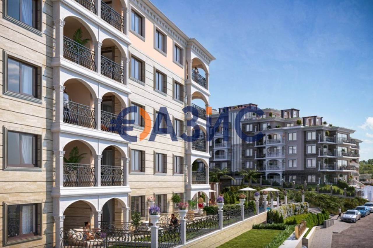 Апартамент с 2 спални в новия комплекс Valencia Lux на първа линия в
