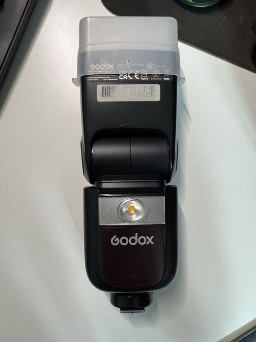Flash Godox V860III pentru Canon – stare excelentă (full box)