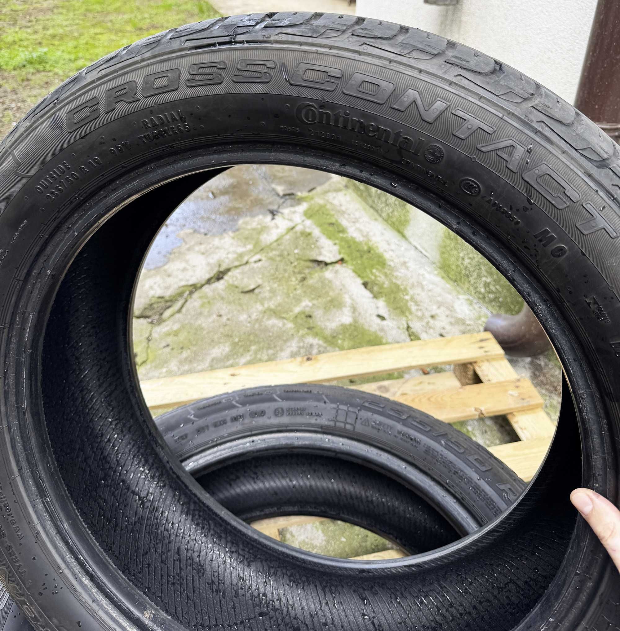 2бр Летни Гуми 235 50 19 Continental Cross Contact UHP 235/50/19 R19