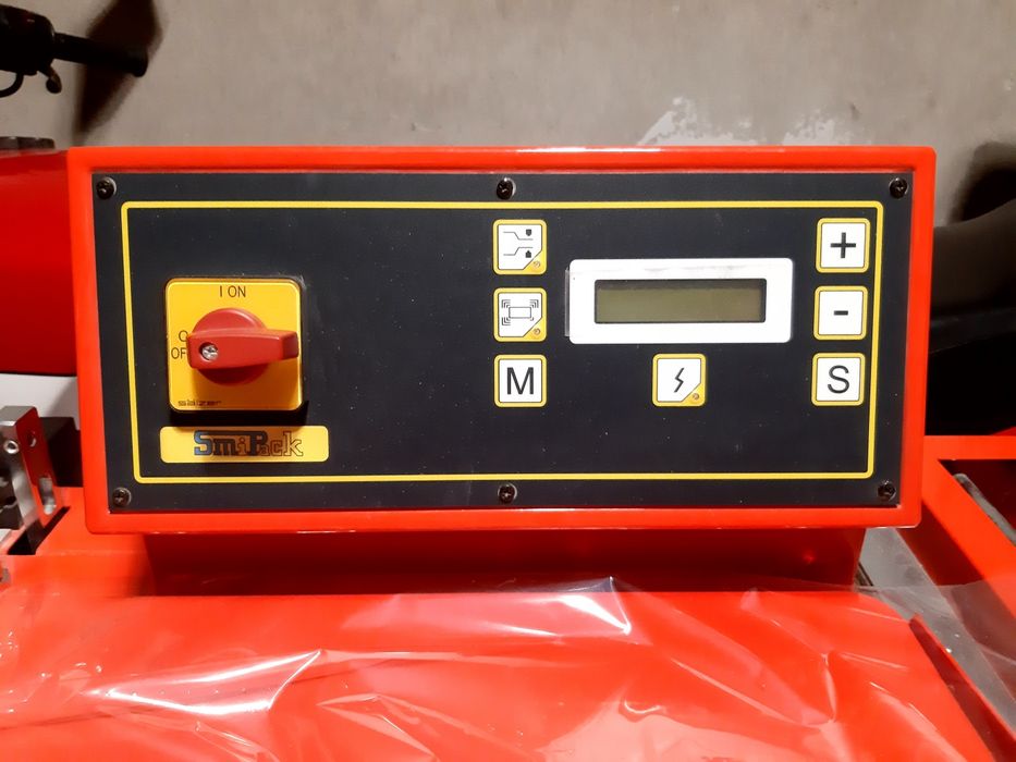 Пакетираща машина с термосвиваемо фолио - Smipack  S440