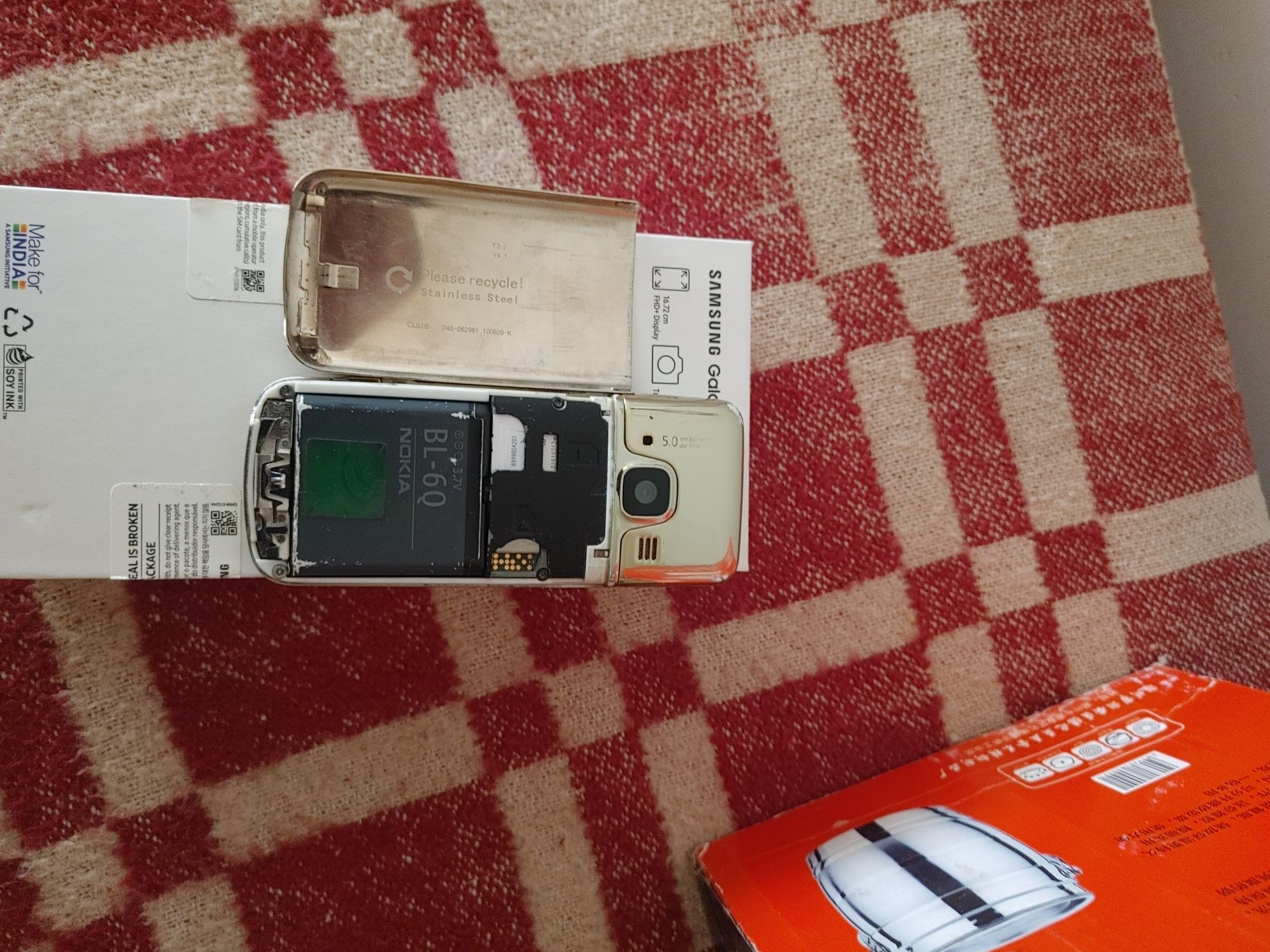 Legenda Nokia 6700 klassik