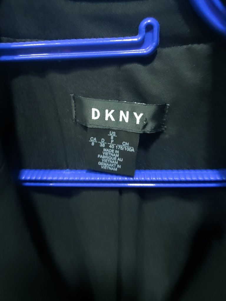 Черно ново сако DKNY S/M