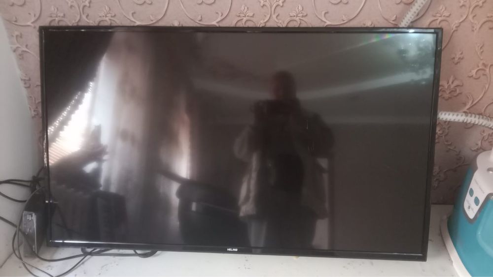 Телевизор почти новые в хорошем состояний