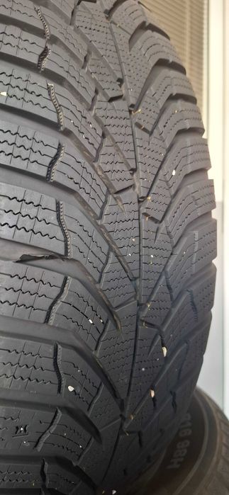 4бр. 215/65/16 Kumho 7.5mm грайфер, дот 22г. Безплатен монтаж