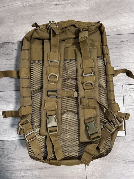 Rucsac + briceag+ cleste multifunctional + cutit vanatoare