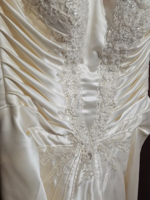 Vând rochie de mireasa.