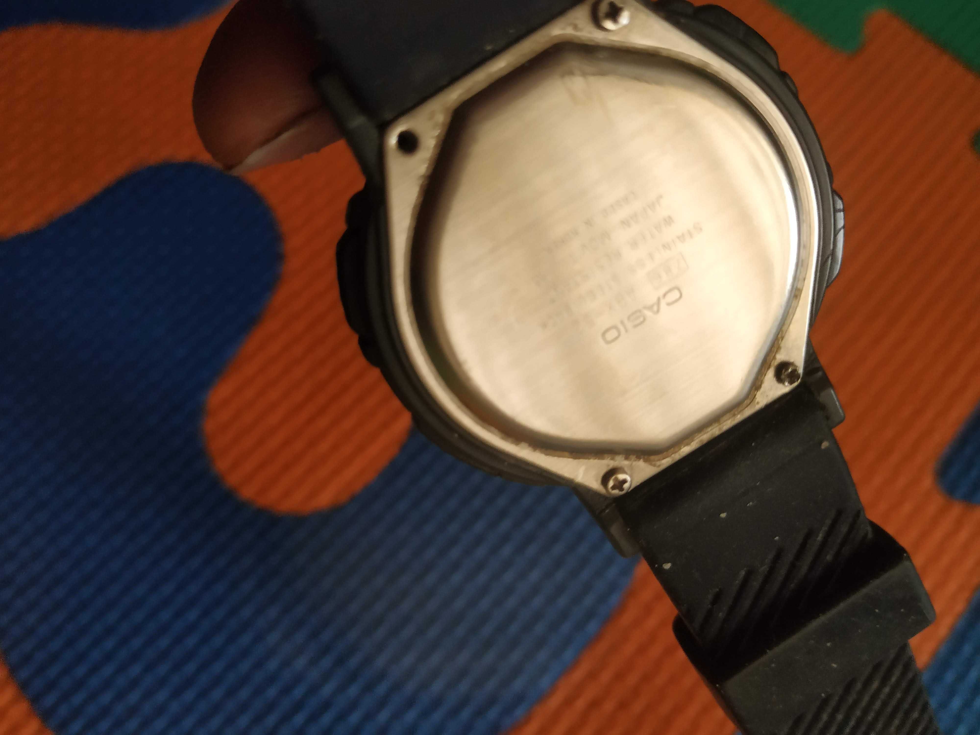 Ретро часовник Casio ABX-52 WR50M