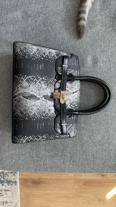 Продам сумку из кожзама