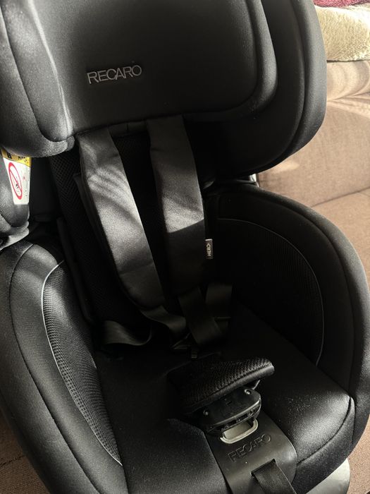 Столче за кола Recaro Salia, IsoFix, i-Size, 40-105 cm, Mat Black