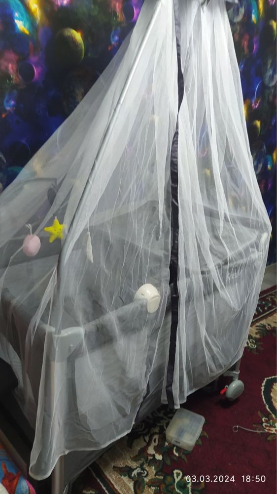 Манеж крават детский.