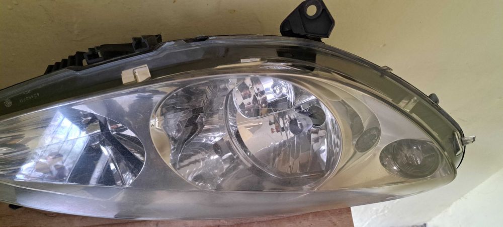 Продавам части за Пежо 307, модел 2004-2006