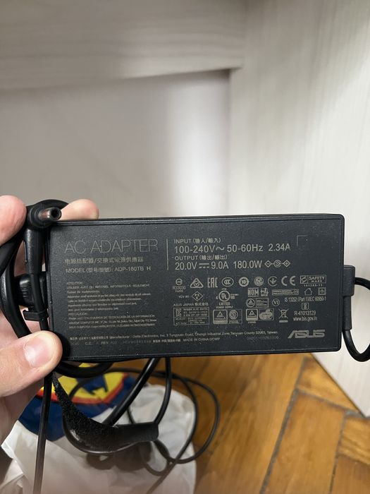 Incarcator laptop ASUS 180W