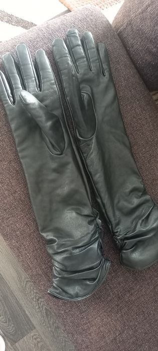 Длинные кожаный перчатки