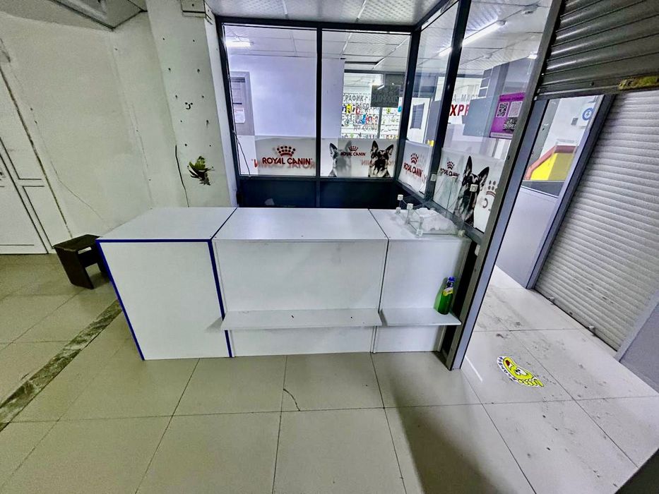 Стол кассовый 3 секции плюс тумба на 3 места