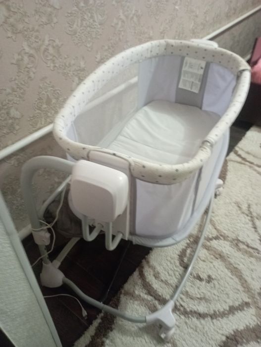 Продам детскую кровать колыбель