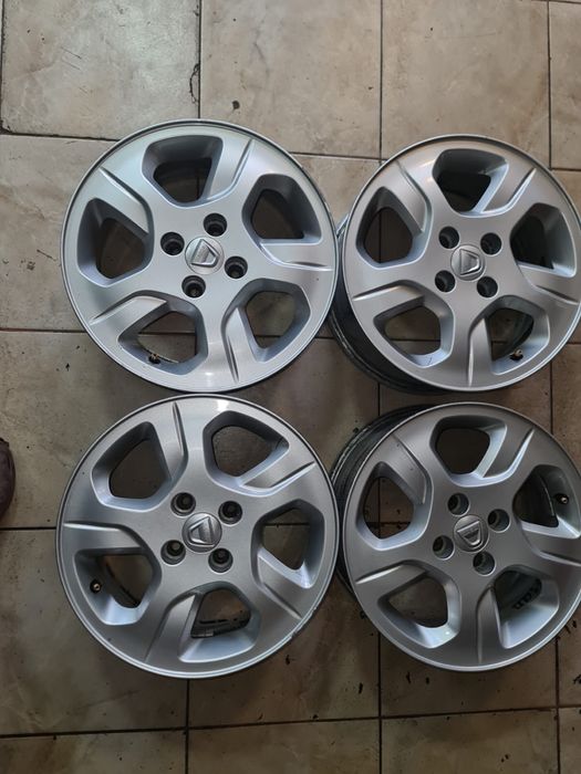 Jante originale Dacia 4x100 r15 - 1500 lei set