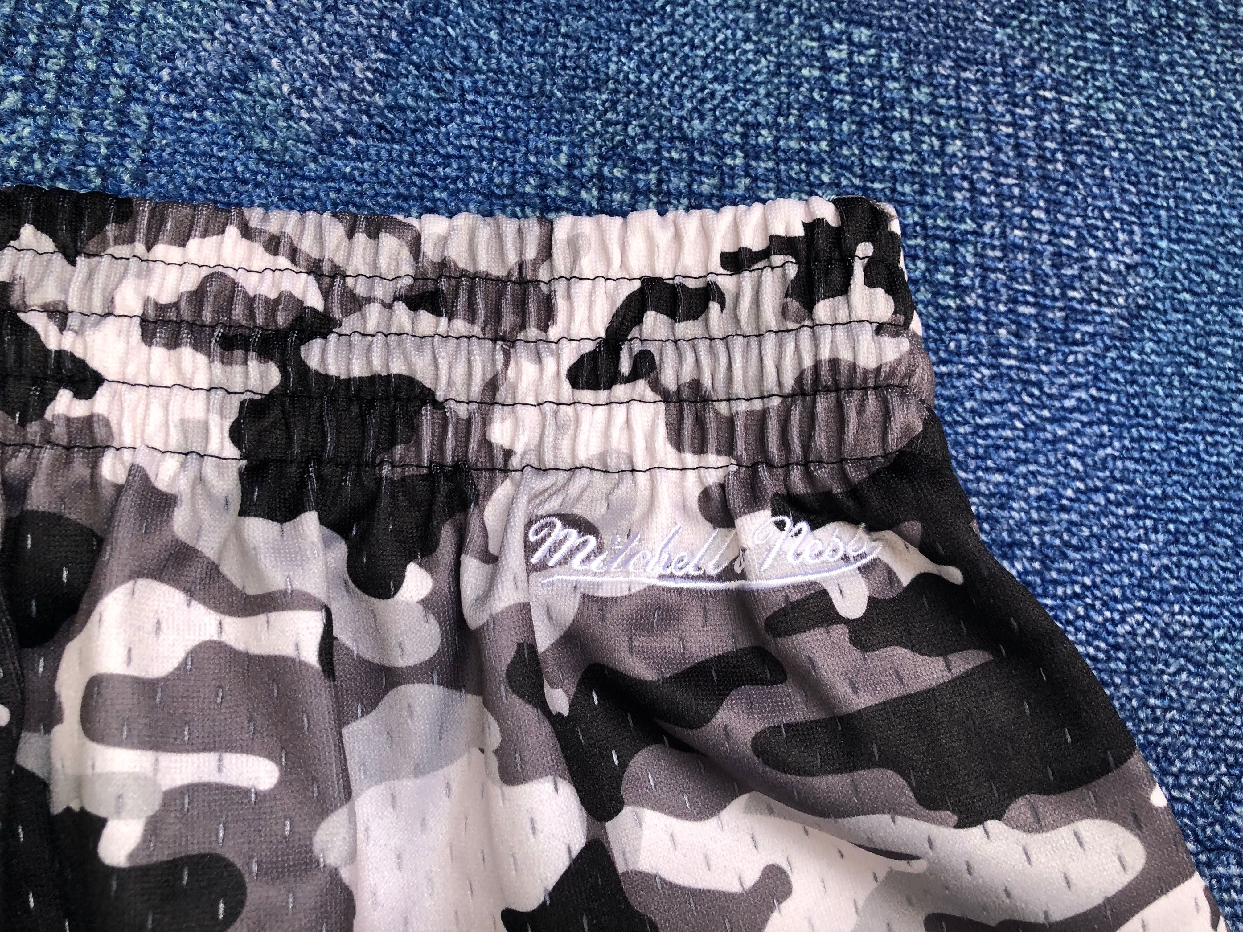 Mitchell & Ness NBA Philadelphia 76ers Camo Shorts ОРИГИНАЛ мъжки къс