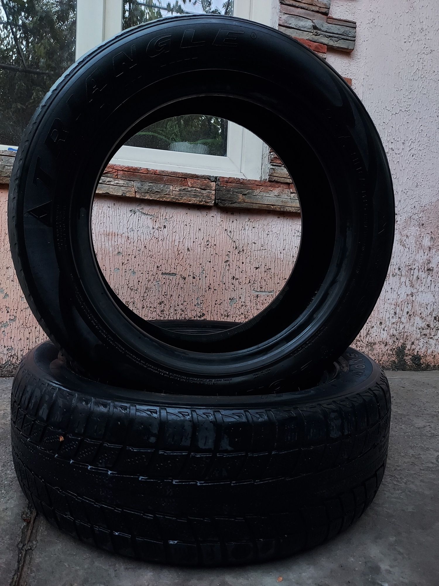 Продаются зимние шины. 215/60/17