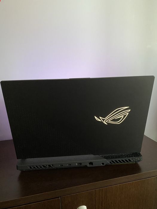 ASUS ROG STRIX G513RW - Ryzen 9 / RTX 3070Ti / 16GB RAM / 1TB SSD / 2K