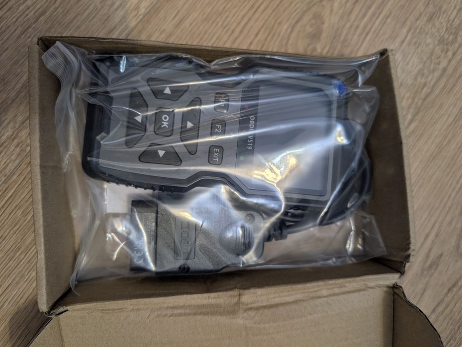 Diagnoza OBD V519 color