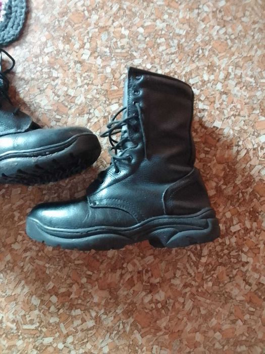 Продам Берцы 41 р. В отличном состоянии.