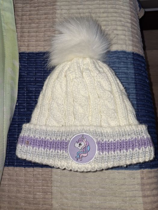 Отдам шапку за шоколадку