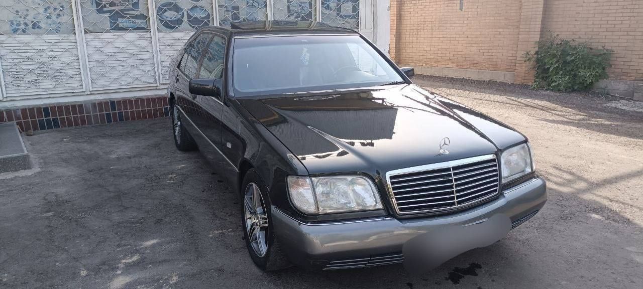 Mersedes Benz sotiladi.