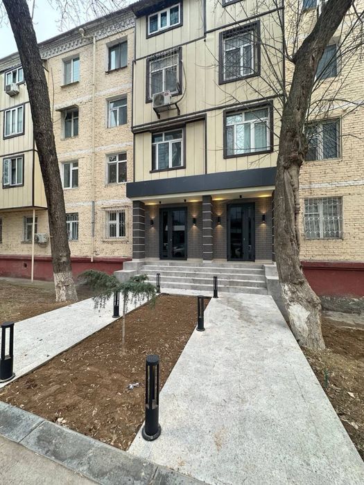 Академик Городок 1-Линя Продается Нежилой