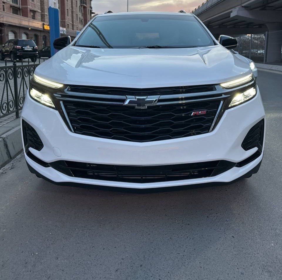 Chevrolet Equinox 2023 год 472 позиция