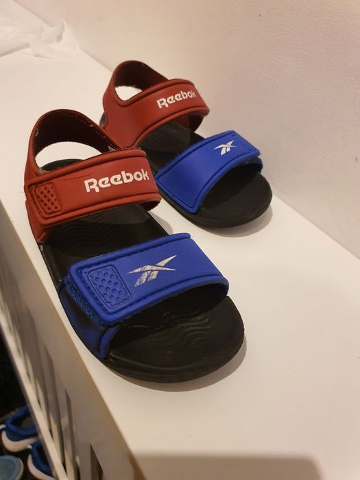 Sandale Reebok copii
Sandale 864023Ach(III) Vișiniu