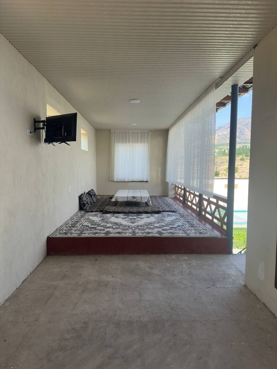 Oqtoshda oilaviy dacha