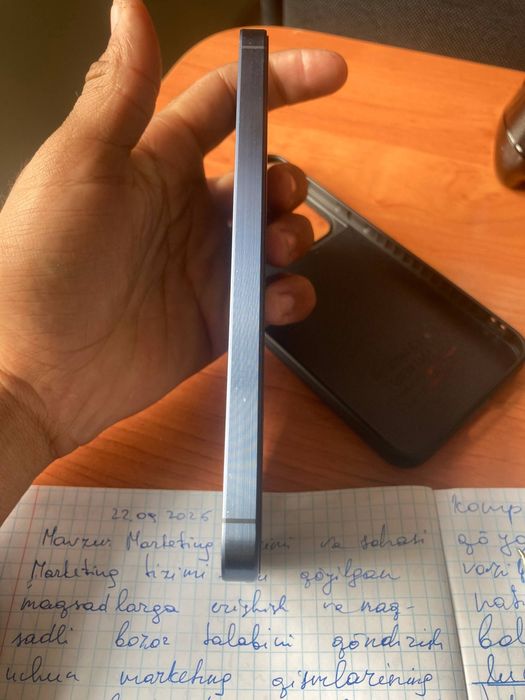 Samsung a55 obmen qilinadi iphone 11 dan tepasiga +-keliwiladi