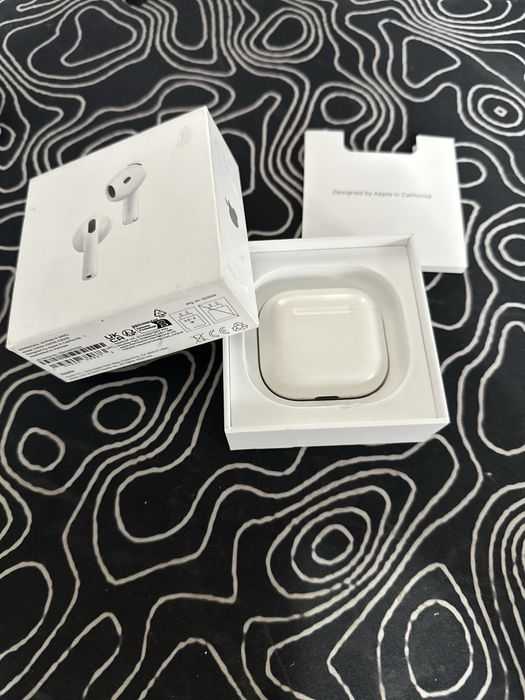 Casti AirPods 4 Active Noise Cancelling (ANC)